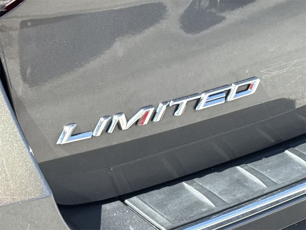 Thumbnail: 2023 Ford Explorer - 8