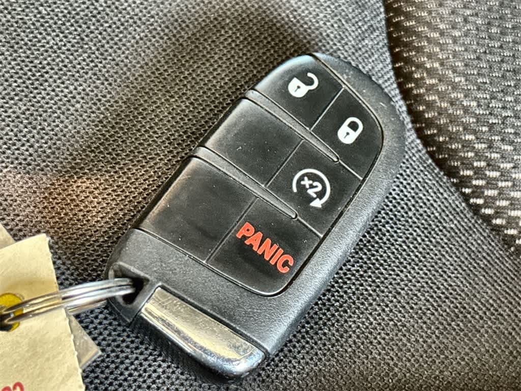 Thumbnail: 2021 Jeep Renegade - 22