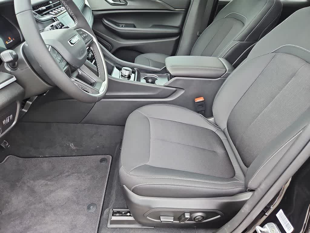 Thumbnail: 2026 Jeep Grand Cherokee - 17