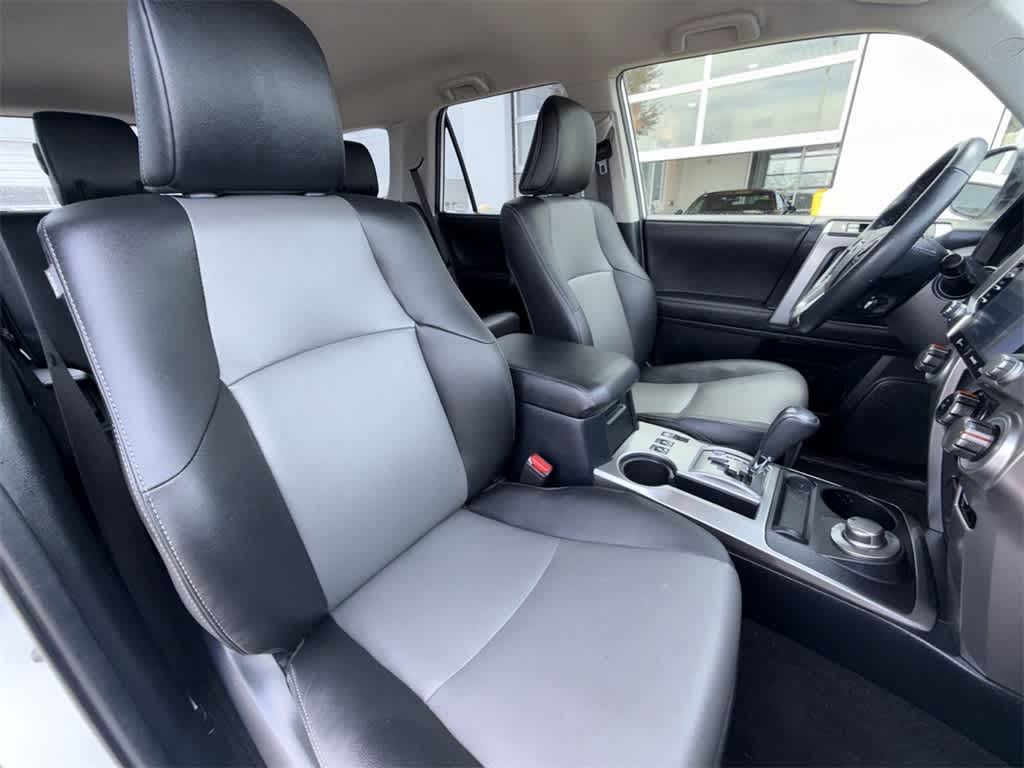 Thumbnail: 2024 Toyota 4Runner - 13