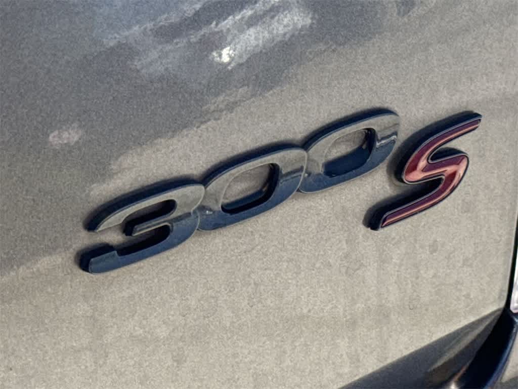 Thumbnail: 2021 Chrysler 300 - 8