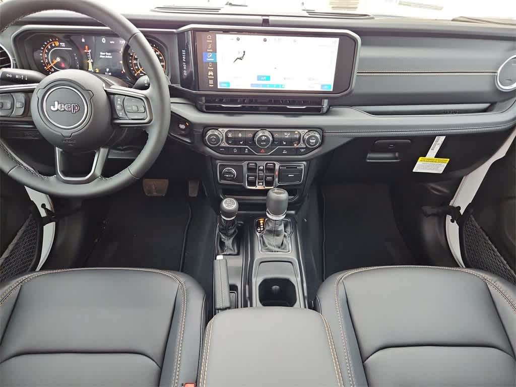 Thumbnail: 2026 Jeep Gladiator - 16