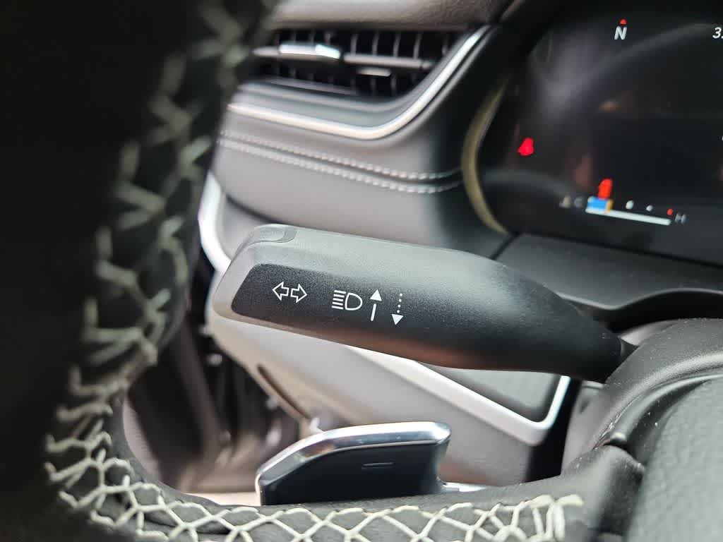 Thumbnail: 2025 Jeep Grand Cherokee L - 28