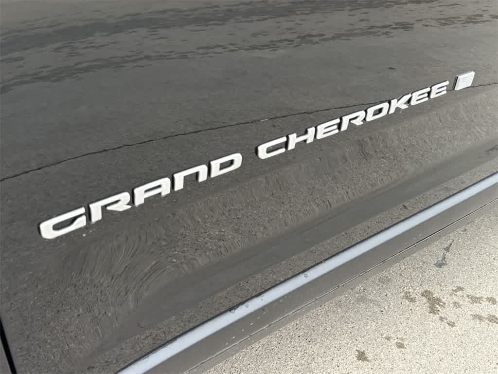 Thumbnail: 2025 Jeep Grand Cherokee - 8