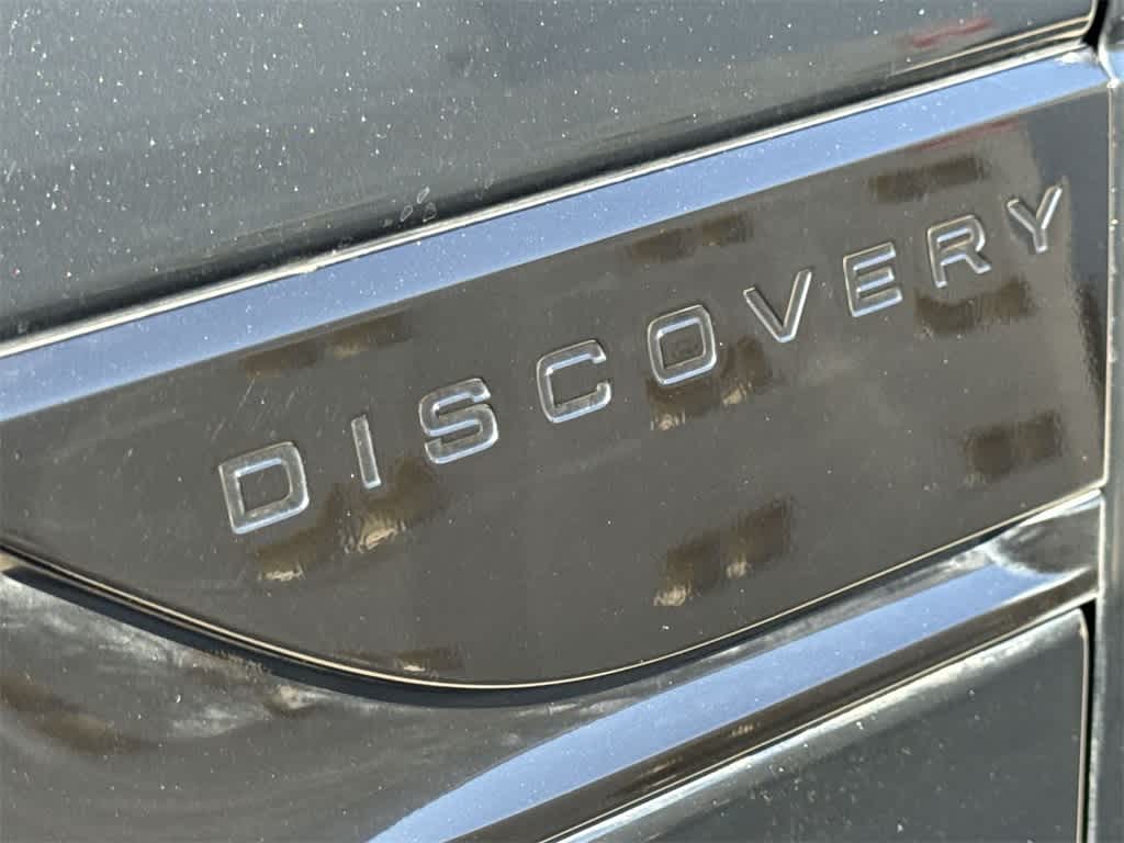 Thumbnail: 2020 Land Rover Discovery - 9