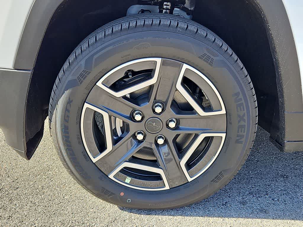 Thumbnail: 2026 Jeep Cherokee - 14