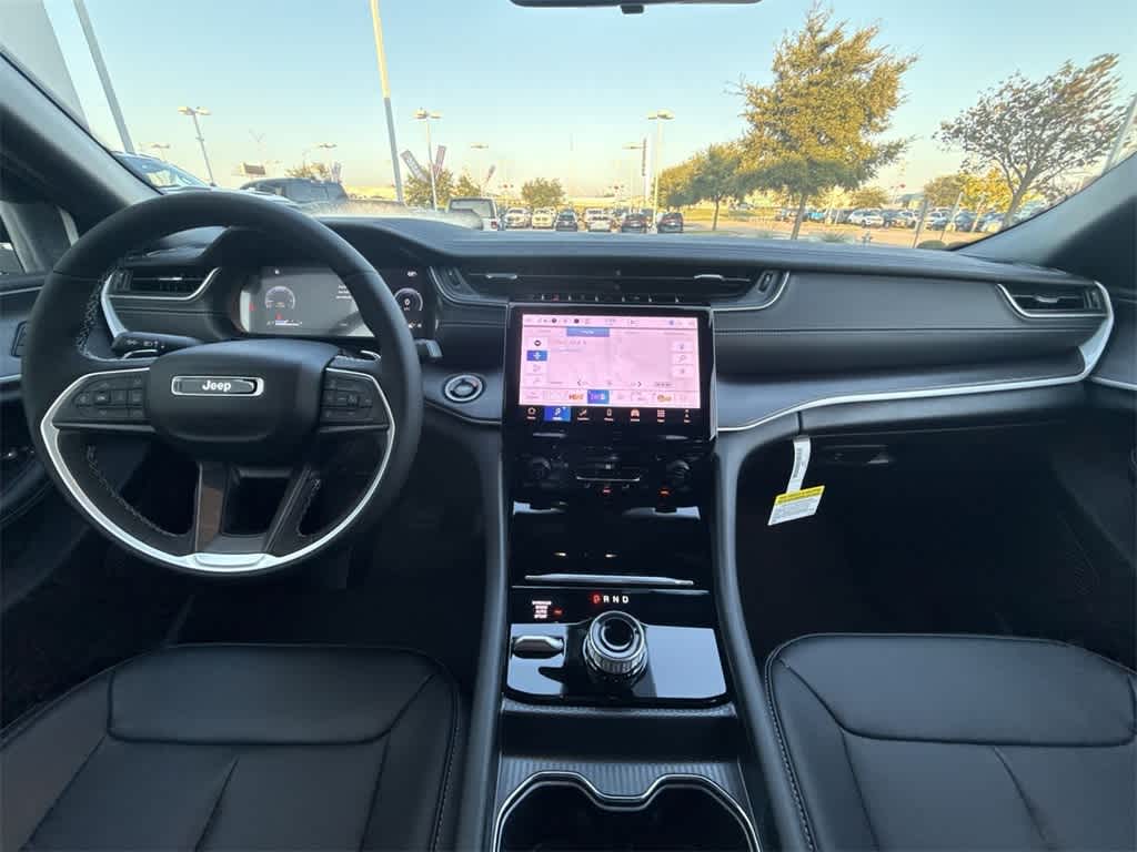 Thumbnail: 2025 Jeep Grand Cherokee - 14