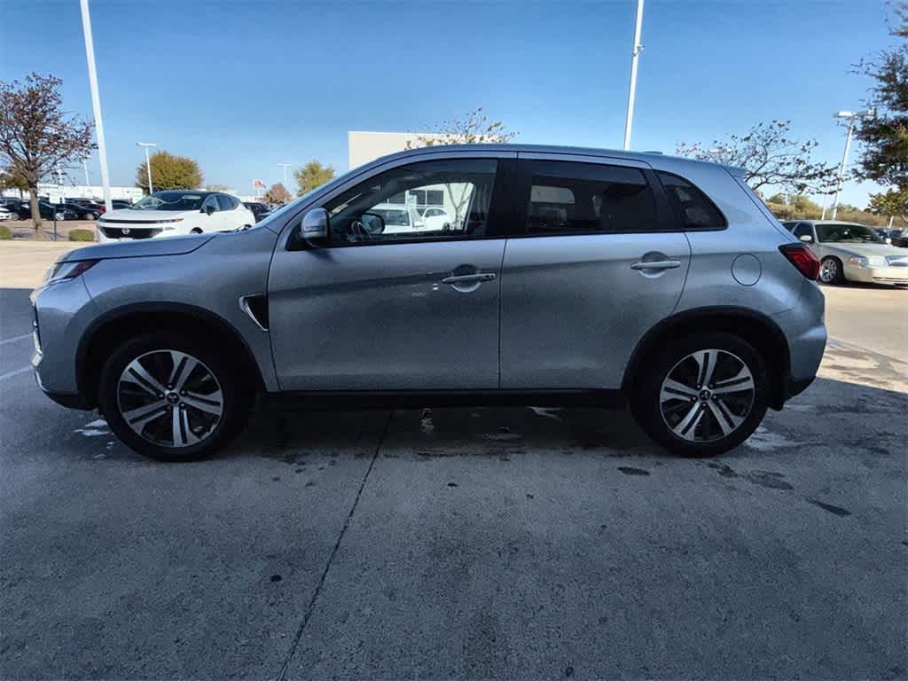 2021 Mitsubishi Outlander Sport SE photo 3