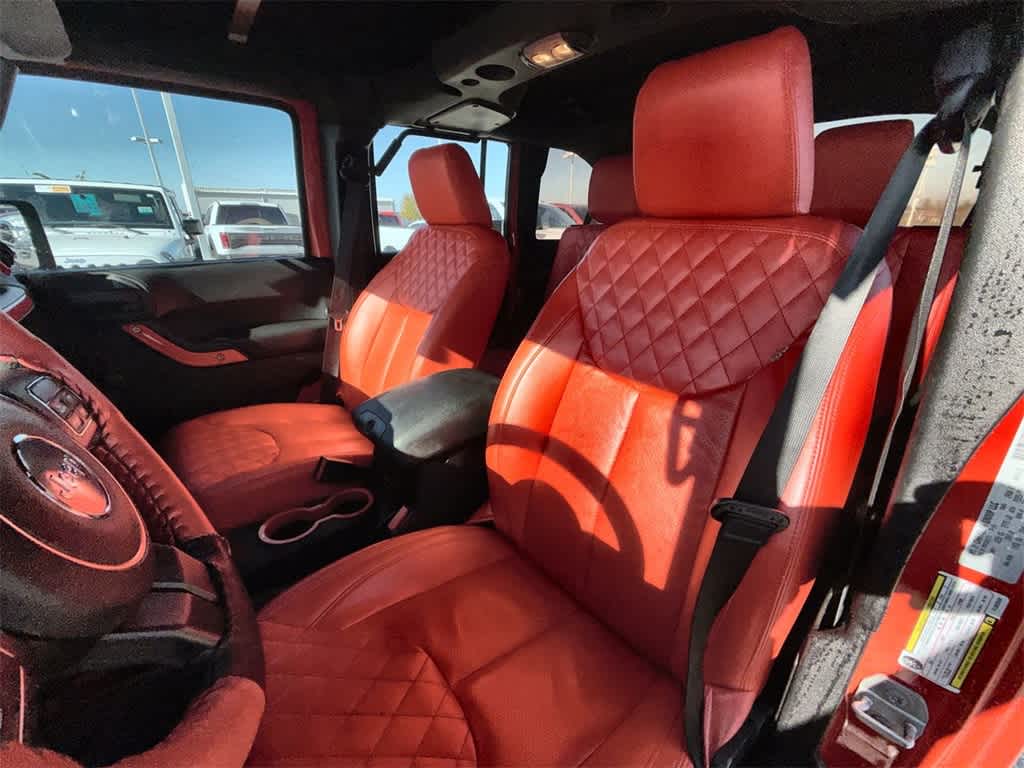 Thumbnail: 2015 Jeep Wrangler - 11