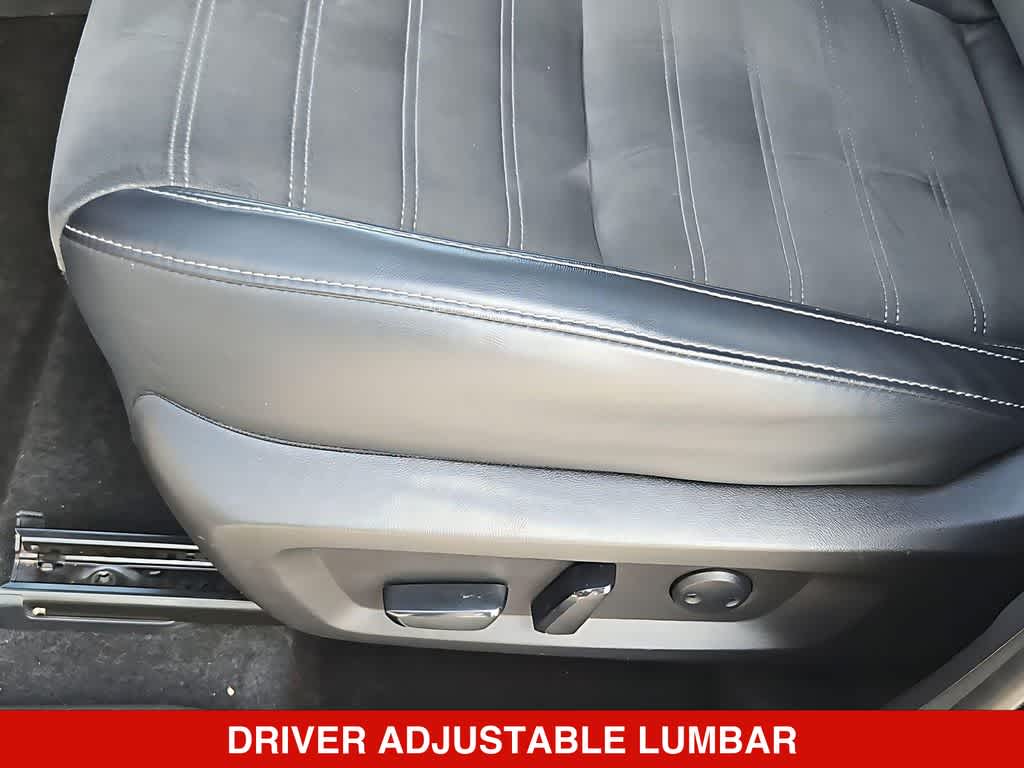 Thumbnail: 2024 Mitsubishi Outlander - 18
