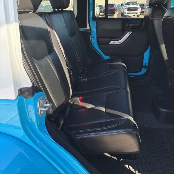 Thumbnail: 2017 Jeep Wrangler - 13