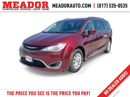 2018 Chrysler Pacifica Touring L Van
