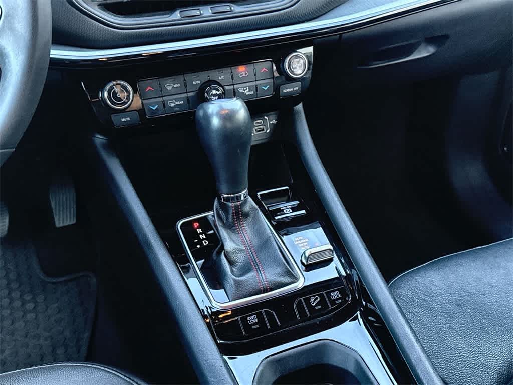 Thumbnail: 2023 Jeep Compass - 17