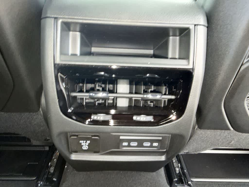 Thumbnail: 2026 Jeep Grand Cherokee - 21