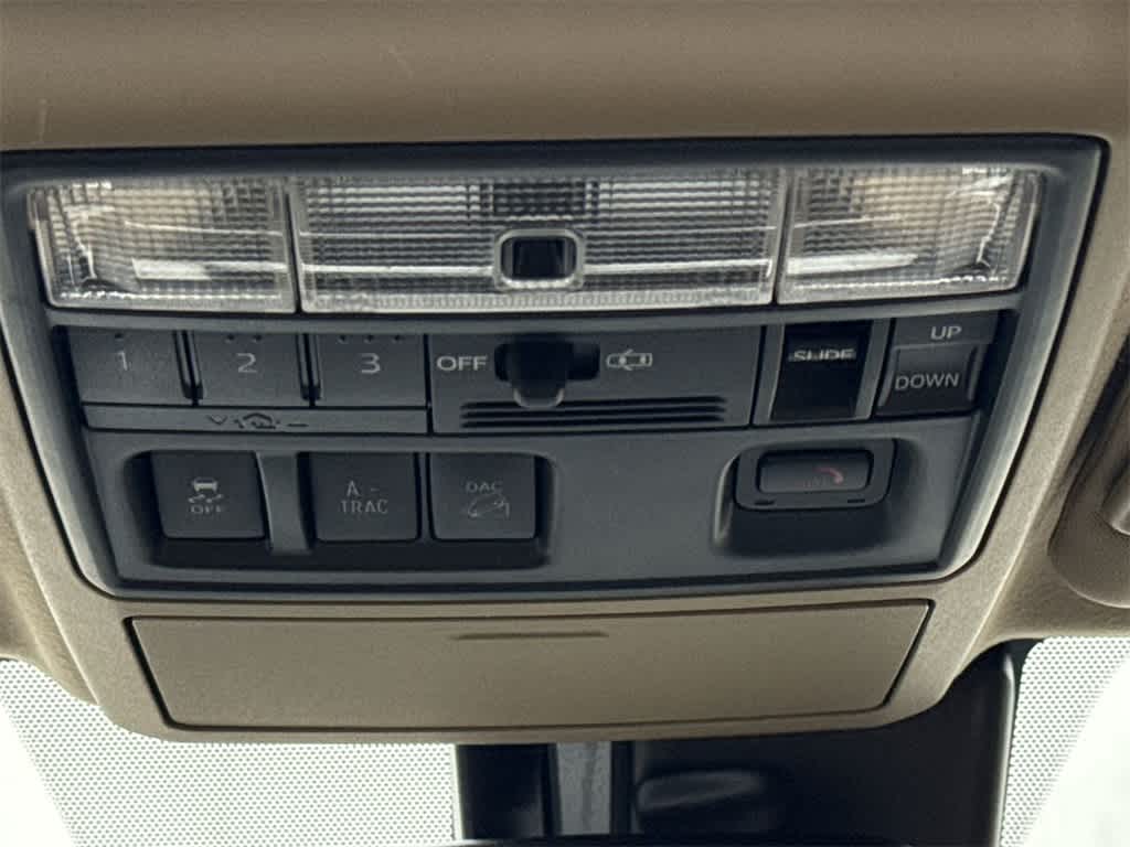 Thumbnail: 2021 Toyota 4Runner - 21