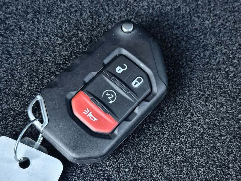 Thumbnail: 2026 Jeep Wrangler - 25