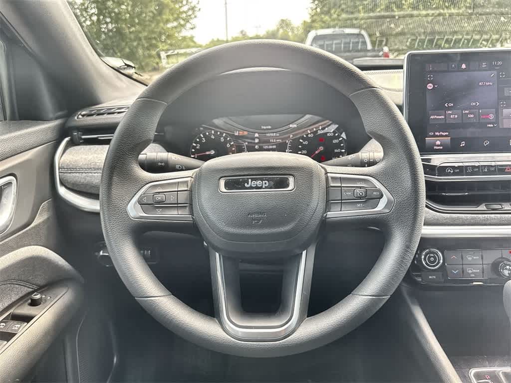 Thumbnail: 2023 Jeep Compass - 18