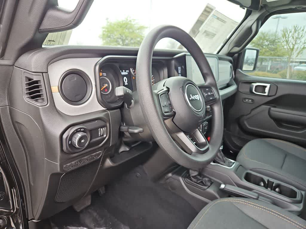 Thumbnail: 2026 Jeep Wrangler - 16