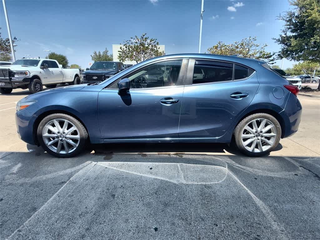 Thumbnail: 2017 Mazda Mazda3 - 3