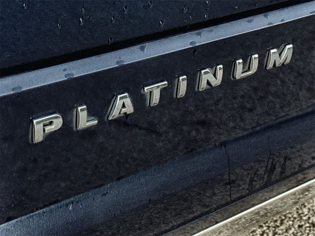 Thumbnail: 2016 Ford Expedition - 8