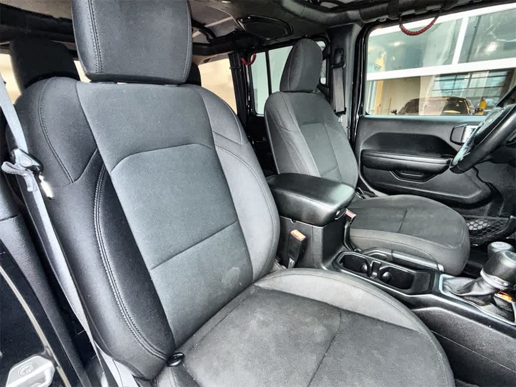 Thumbnail: 2018 Jeep Wrangler - 14