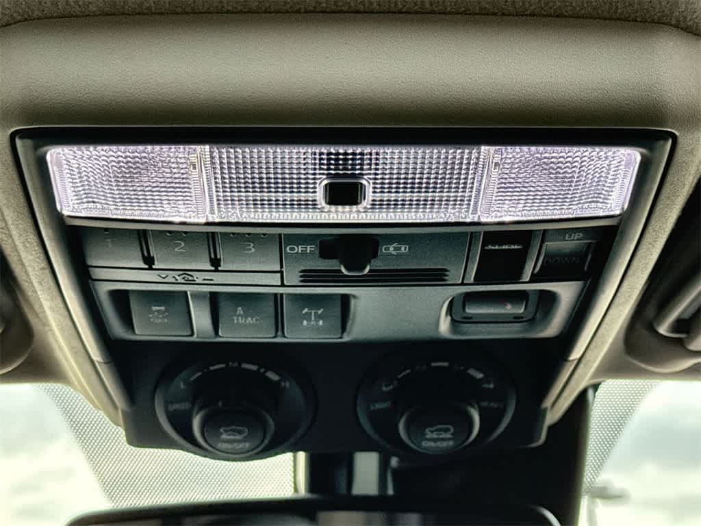 Thumbnail: 2023 Toyota 4Runner - 18