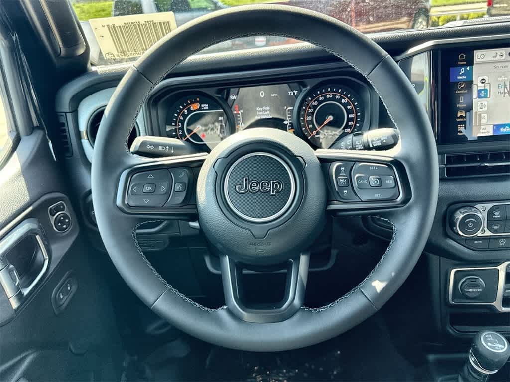 Thumbnail: 2025 Jeep Wrangler - 18