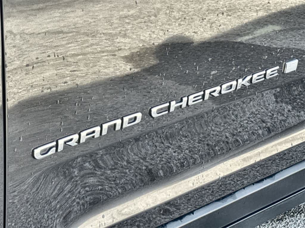 Thumbnail: 2023 Jeep Grand Cherokee L - 9