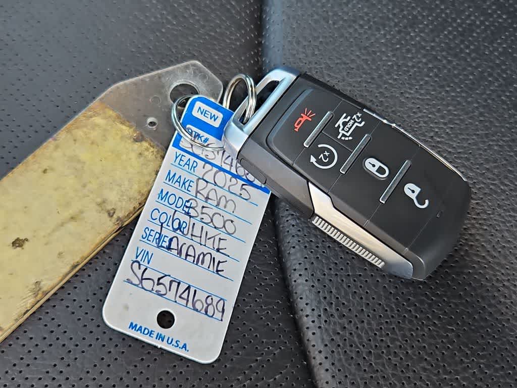 Thumbnail: 2025 RAM 3500 - 39