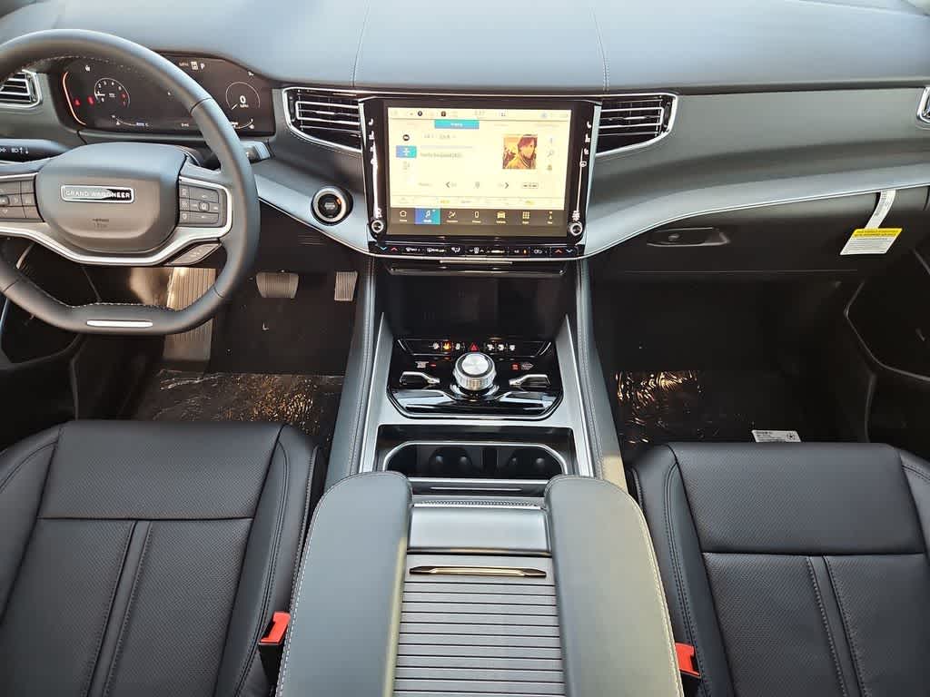 Thumbnail: 2026 Jeep Grand Wagoneer - 16