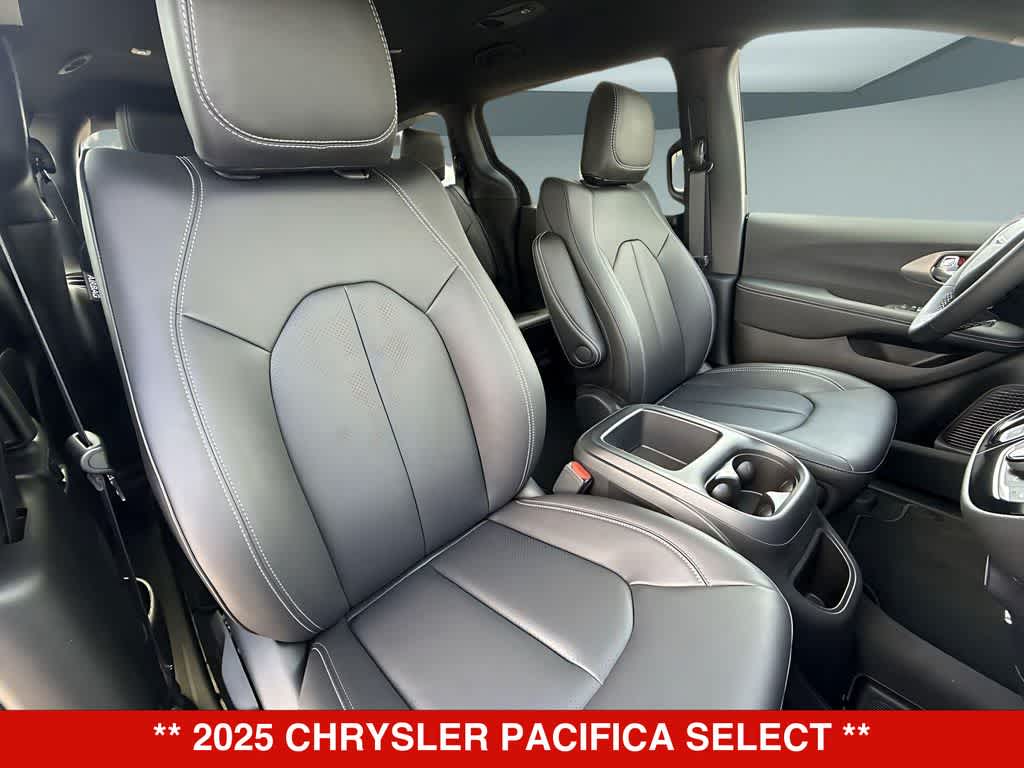 Thumbnail: 2025 Chrysler Pacifica - 14