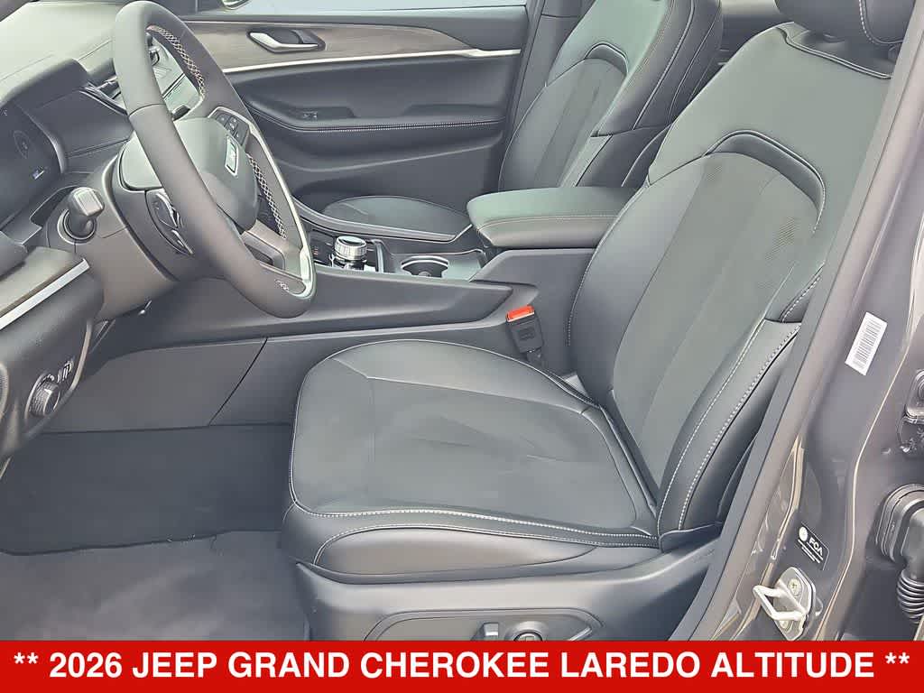 Thumbnail: 2026 Jeep Grand Cherokee - 17