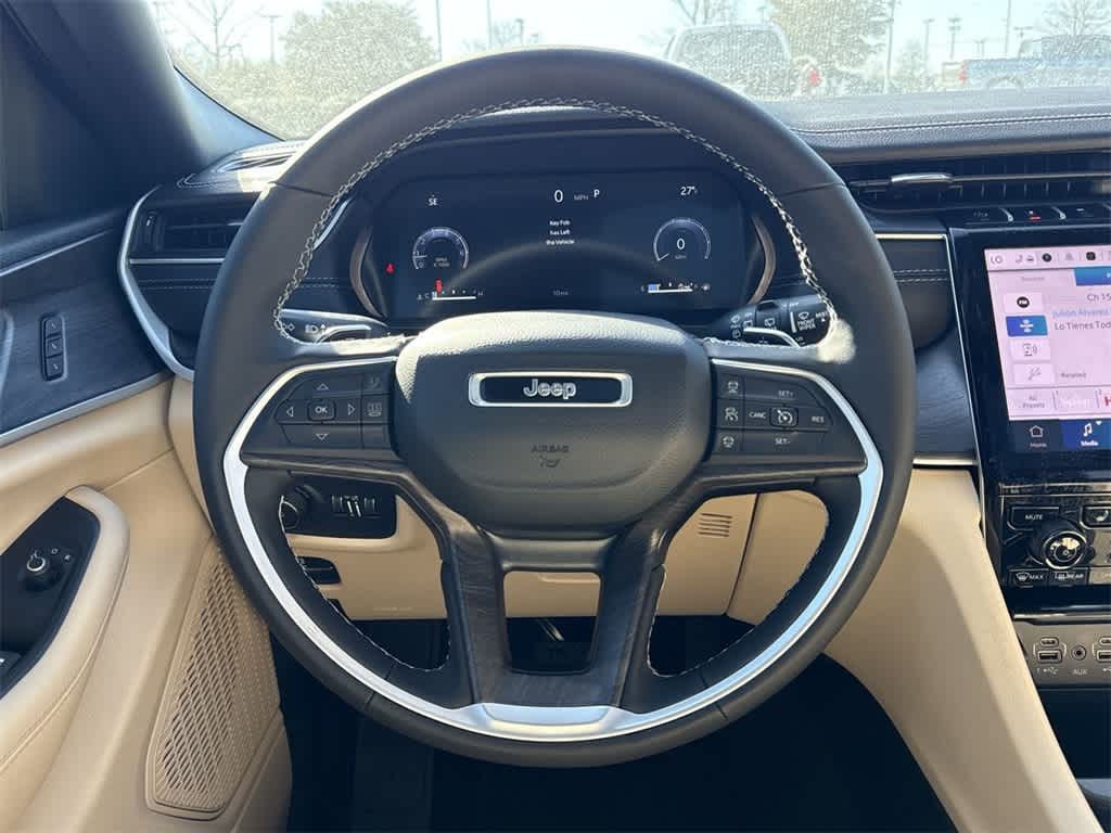 Thumbnail: 2025 Jeep Grand Cherokee - 16