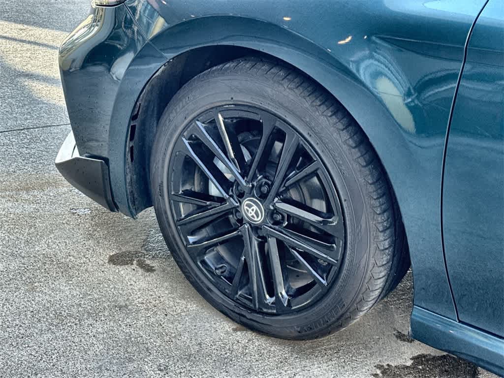 Thumbnail: 2025 Toyota Camry - 10