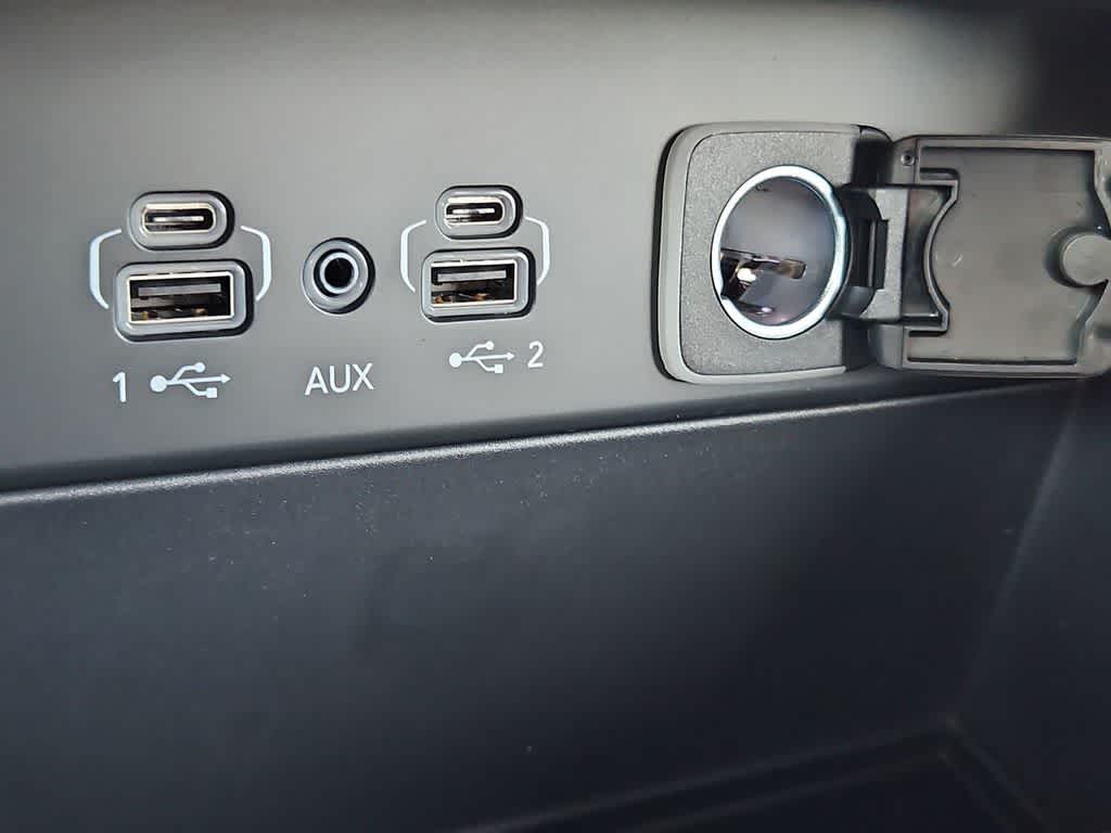 Thumbnail: 2026 Jeep Grand Cherokee - 32