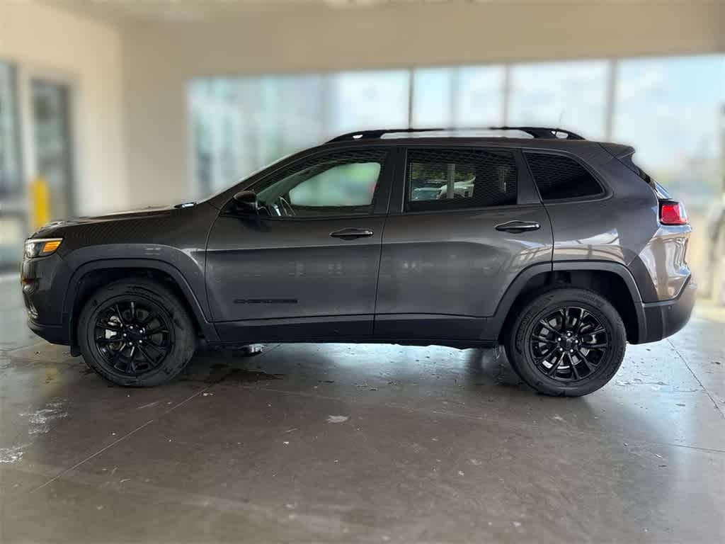 Thumbnail: 2023 Jeep Cherokee - 3