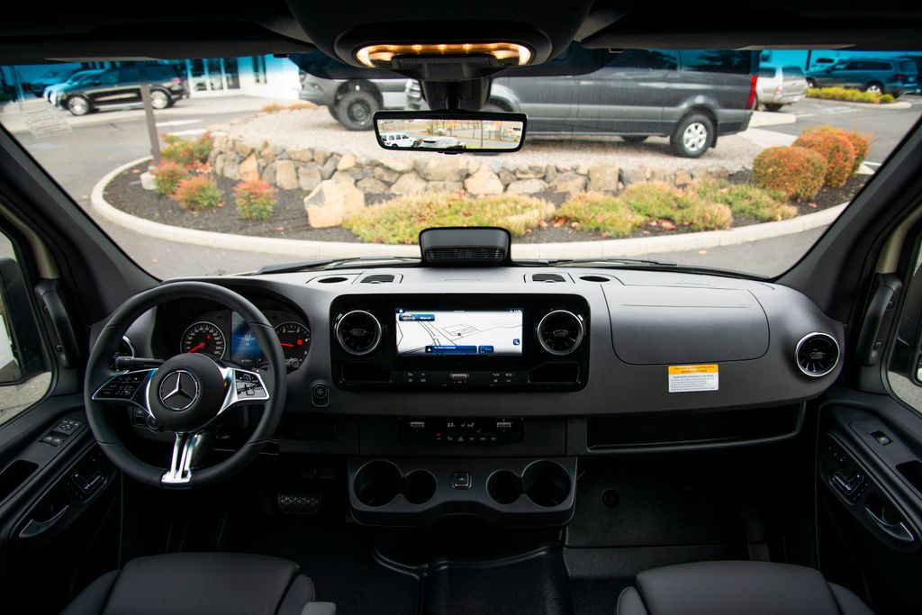 Thumbnail: 2026 Mercedes-Benz Sprinter - 17