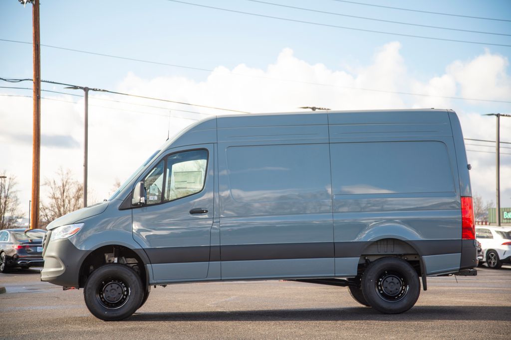 Thumbnail: 2026 Mercedes-Benz Sprinter - 6