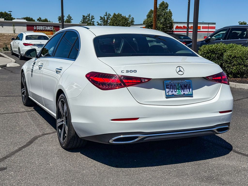 Thumbnail: 2022 Mercedes-Benz C-Class - 8