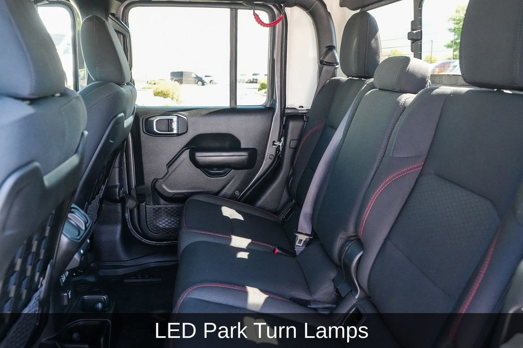 Thumbnail: 2020 Jeep Gladiator - 21