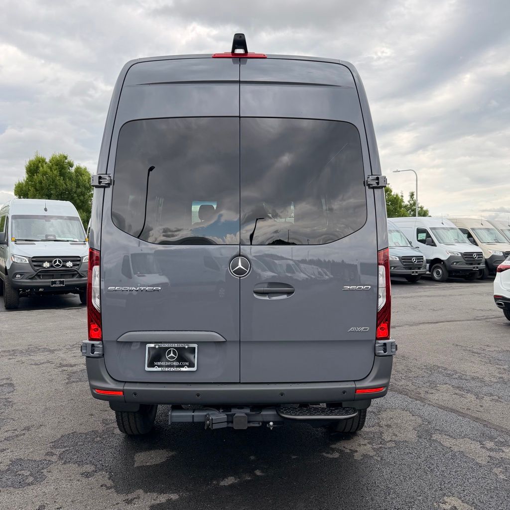 Thumbnail: 2026 Mercedes-Benz Sprinter - 5