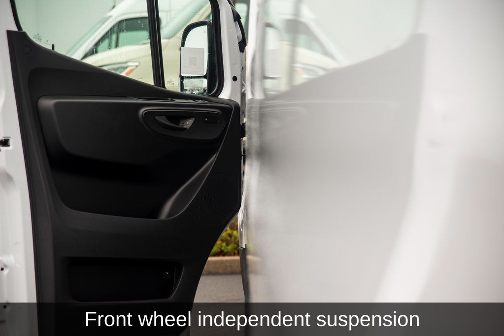 Thumbnail: 2025 Mercedes-Benz Sprinter - 27