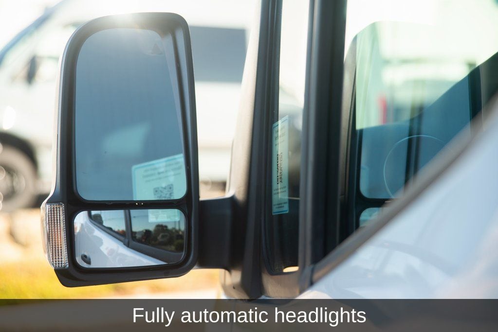 Thumbnail: 2025 Mercedes-Benz Sprinter - 24