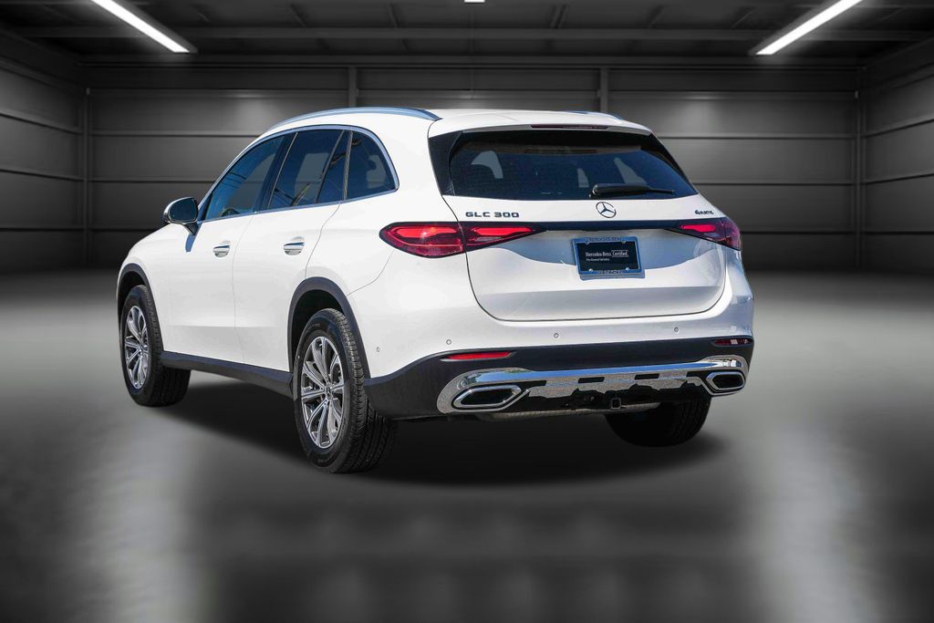 Thumbnail: 2025 Mercedes-Benz GLC - 12