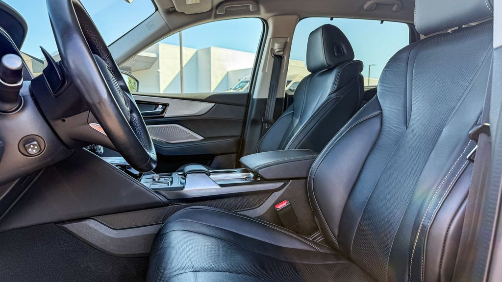 Thumbnail: 2023 Acura MDX - 19