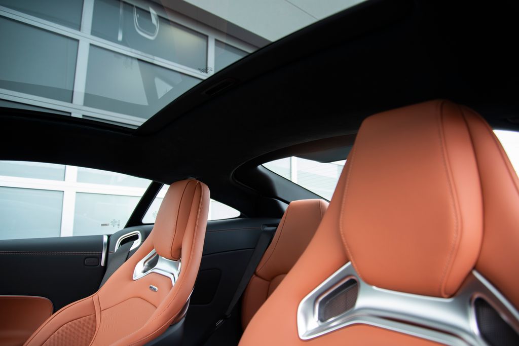 Thumbnail: 2026 Mercedes-Benz AMG GT - 12