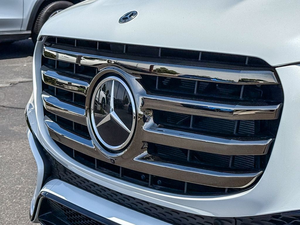 Thumbnail: 2026 Mercedes-Benz GLS - 3