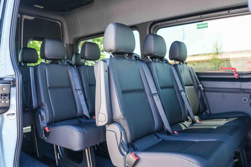 Thumbnail: 2026 Mercedes-Benz Sprinter - 16