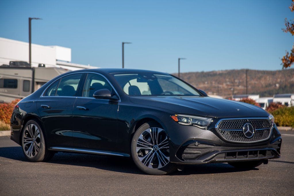 Thumbnail: 2025 Mercedes-Benz E-Class - 4