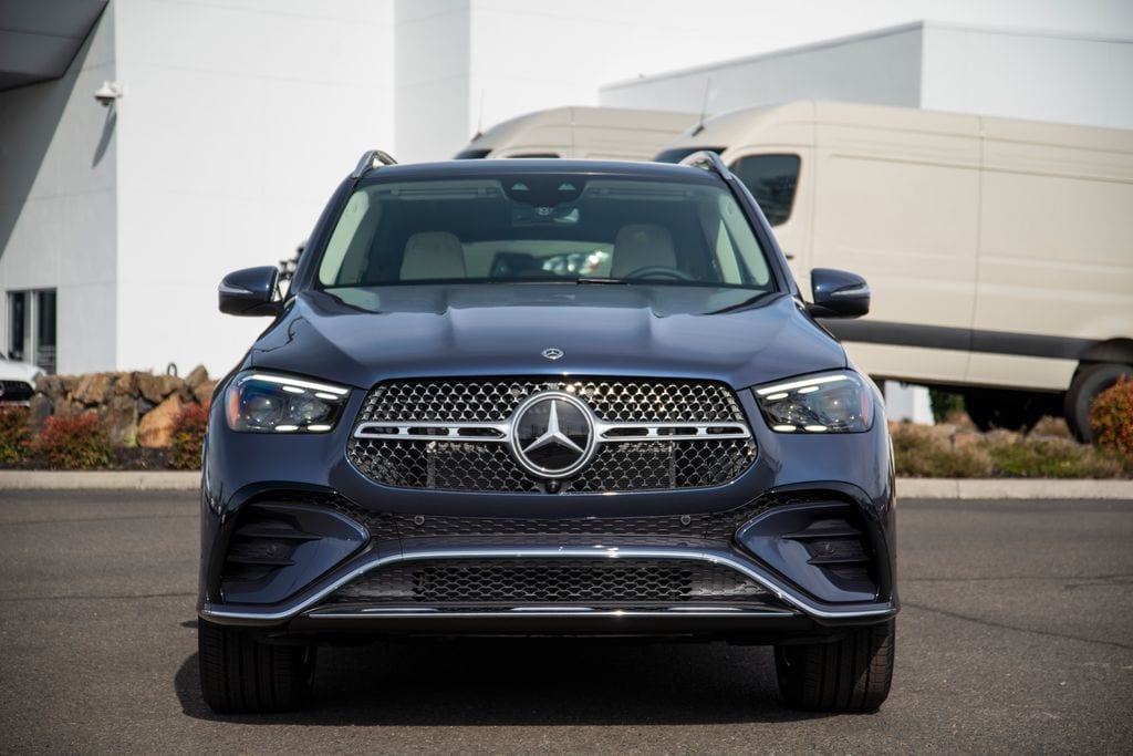 Thumbnail: 2026 Mercedes-Benz GLE - 2